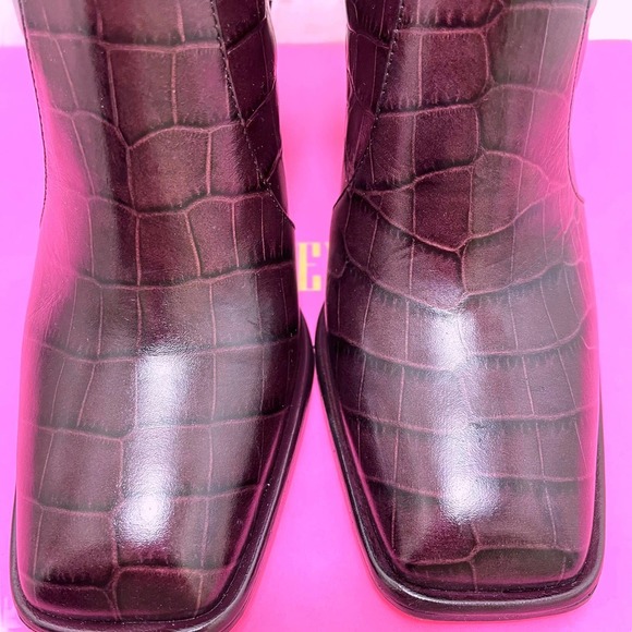 PARIS TEXAS NWT Square-Toe Crocodile-Effect Leather Knee Boots in Burgundy 8.5 - Picture 8 of 15